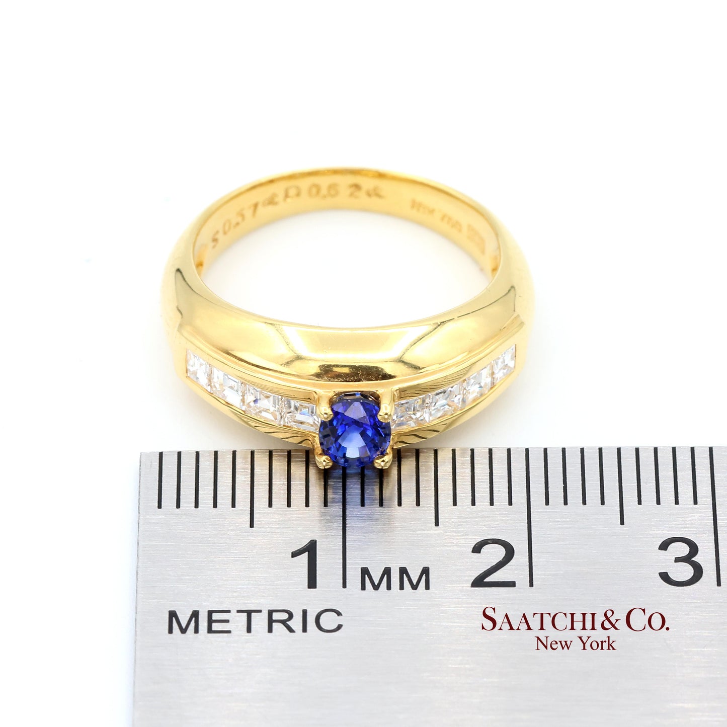 18k (750) Yellow Gold Natural Blue Sapphire and Natural Diamond Ring