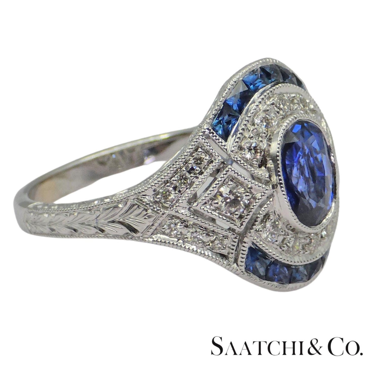 18K (750) White Gold Natural Diamond & Blue Sapphire Ring