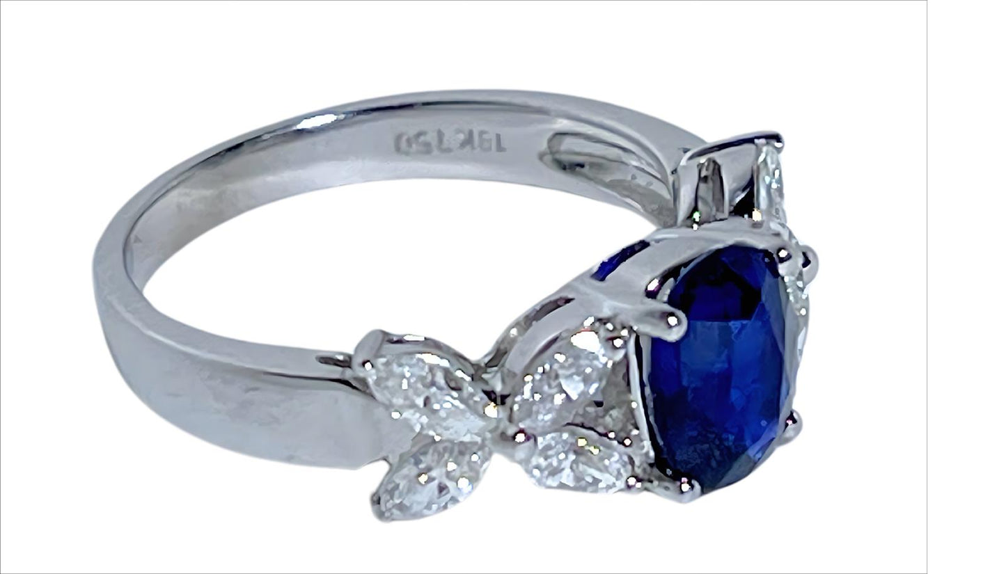 18 K White Gold Diamond - GIA Certified Blue Sapphire Ring