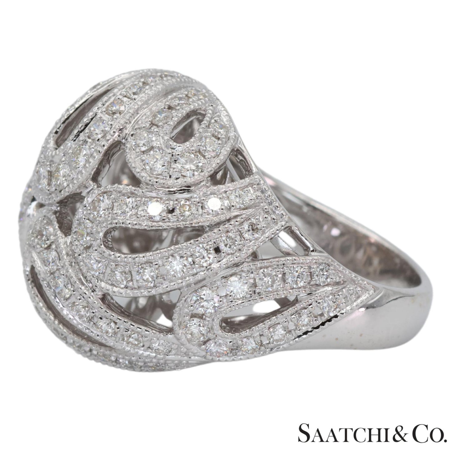 18k (750) Natural Diamond Cocktail Ring