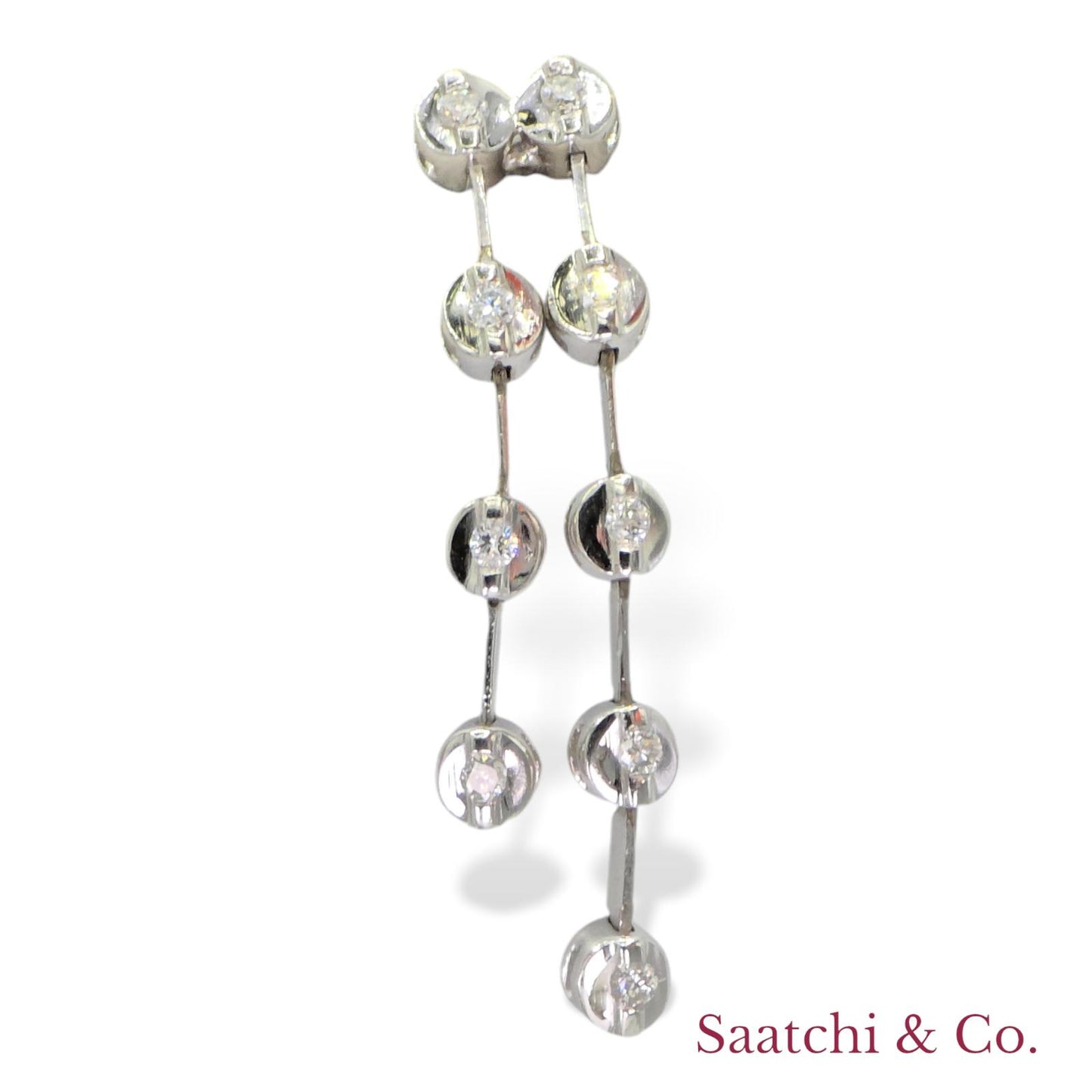 18k (750) White Gold Natural Diamond Chain Earrings