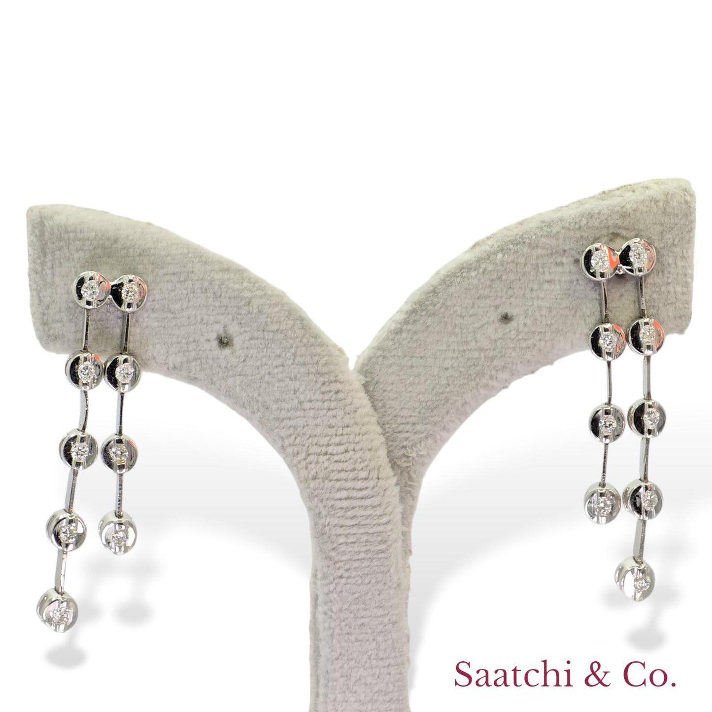 18k (750) White Gold Natural Diamond Chain Earrings