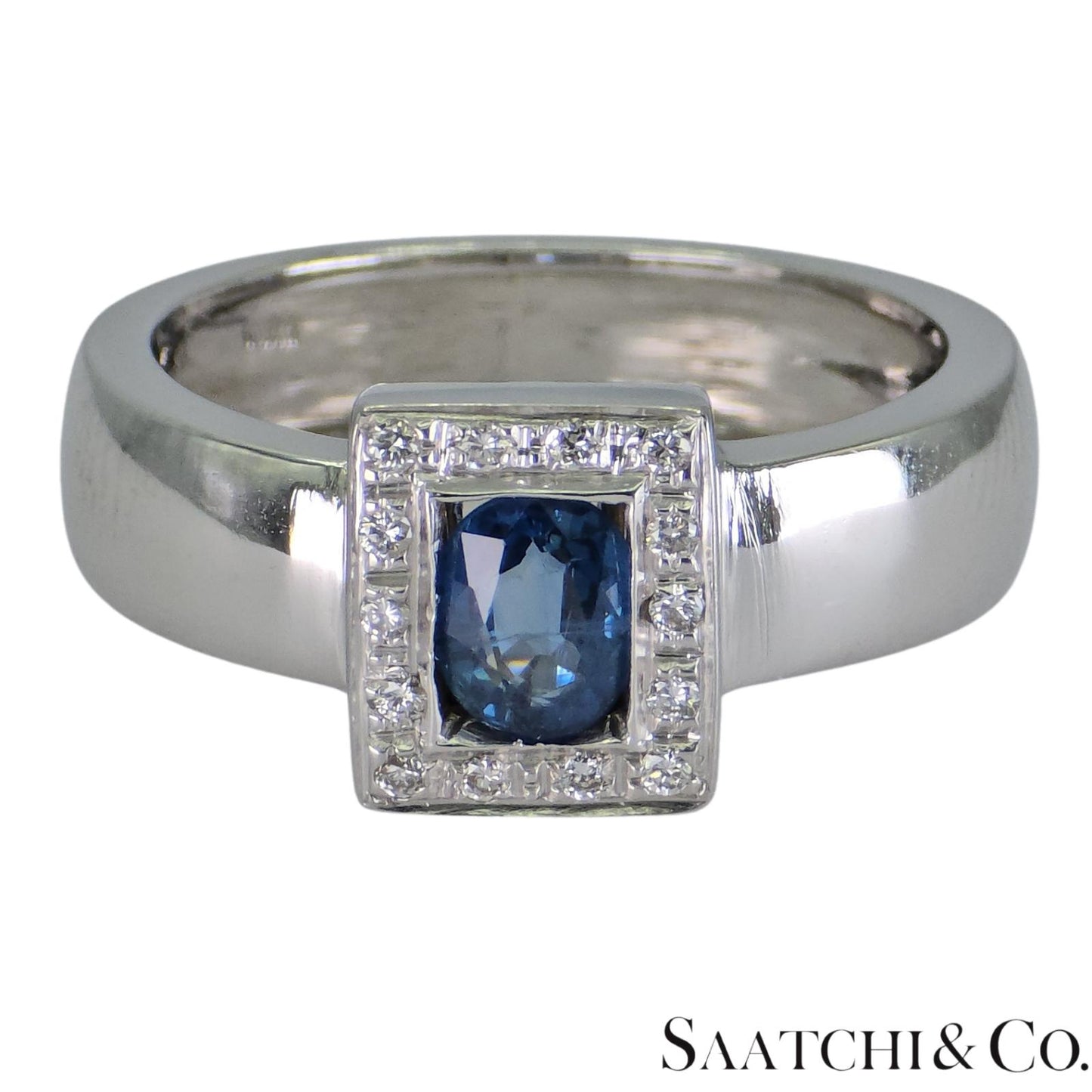 18k (750) White Gold Natural Oval Sapphire And Natural Diamond Ring