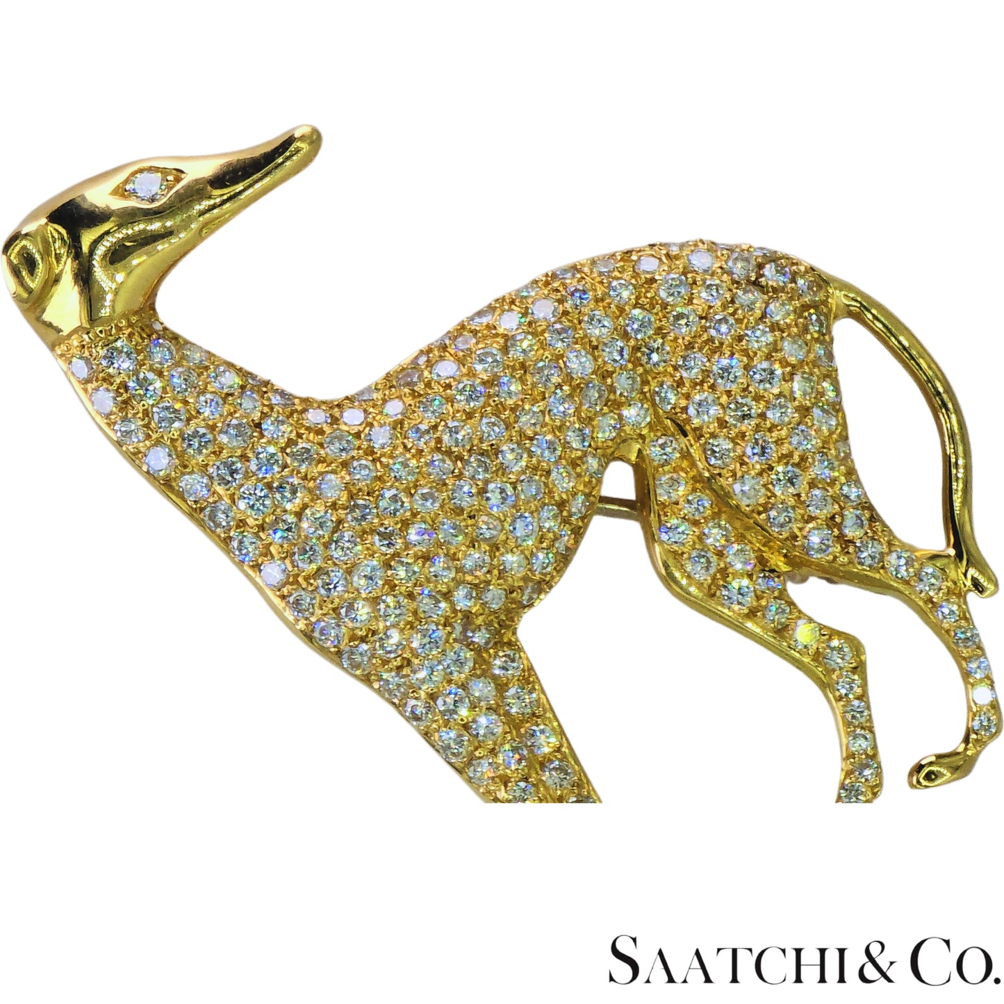 18k (750) Yellow Gold Natural Diamond Dog shape Brooch