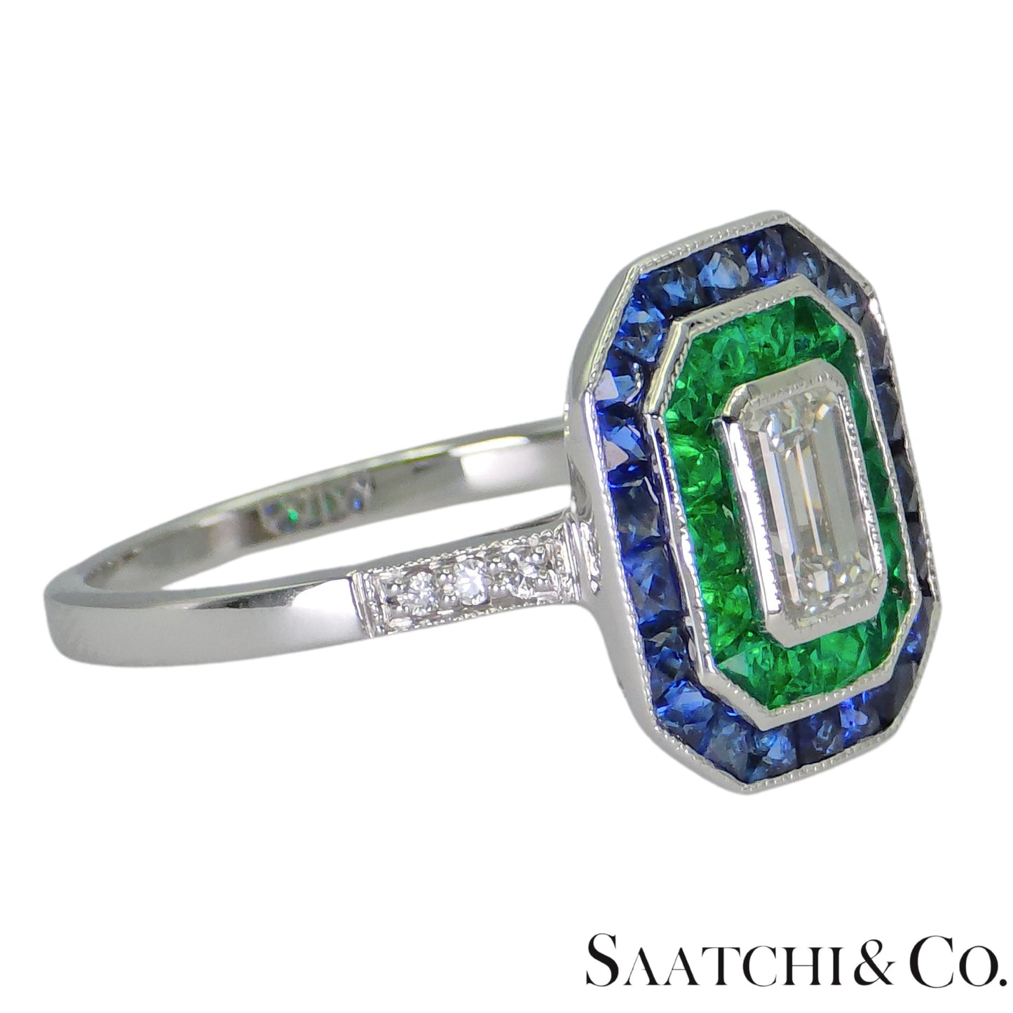 GIA - 18K (750) Emerald Shape Natural Round VVS Diamond Sapphire Emerald Ring