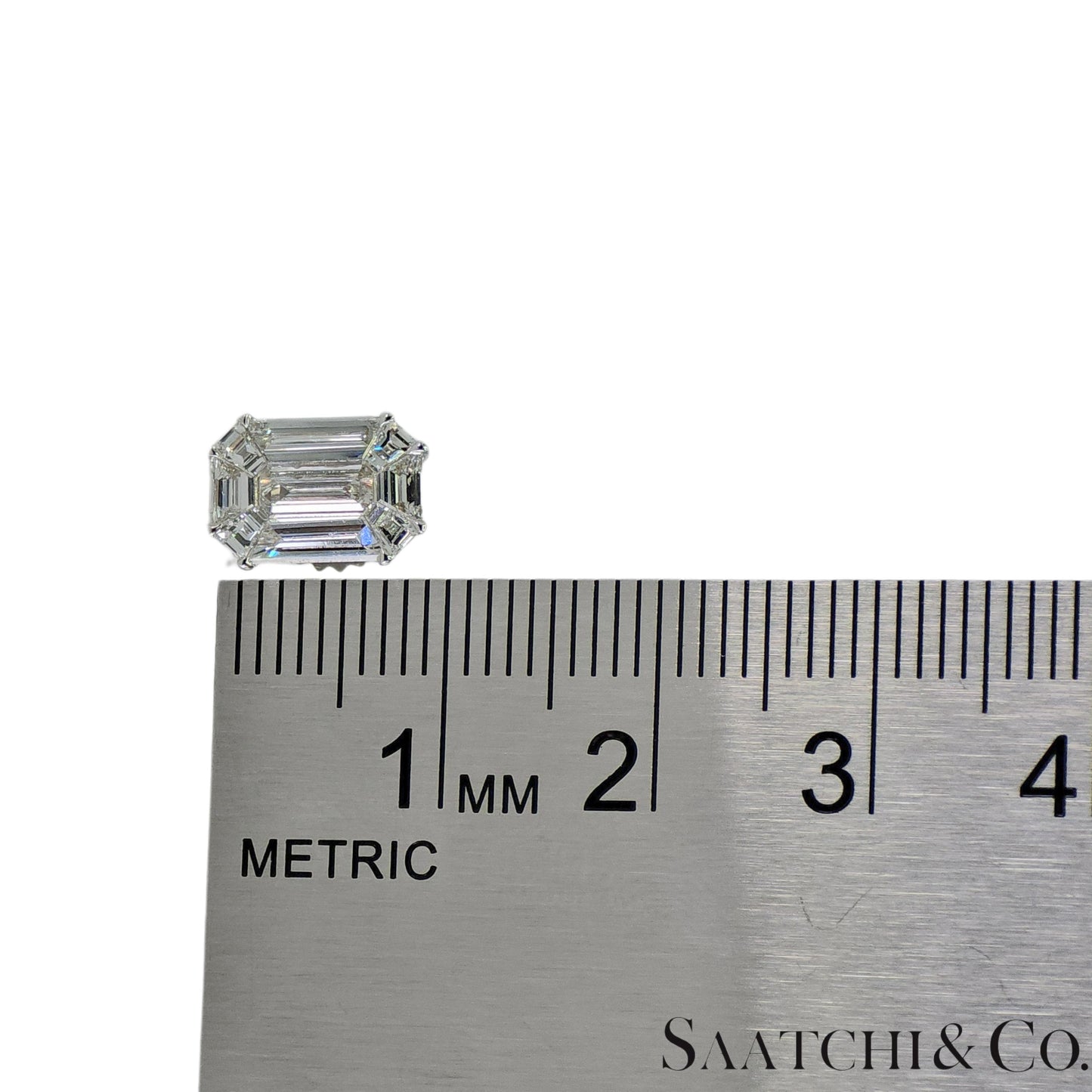 18k (750) White Gold Natural Diamond Illusion Setting Earrings