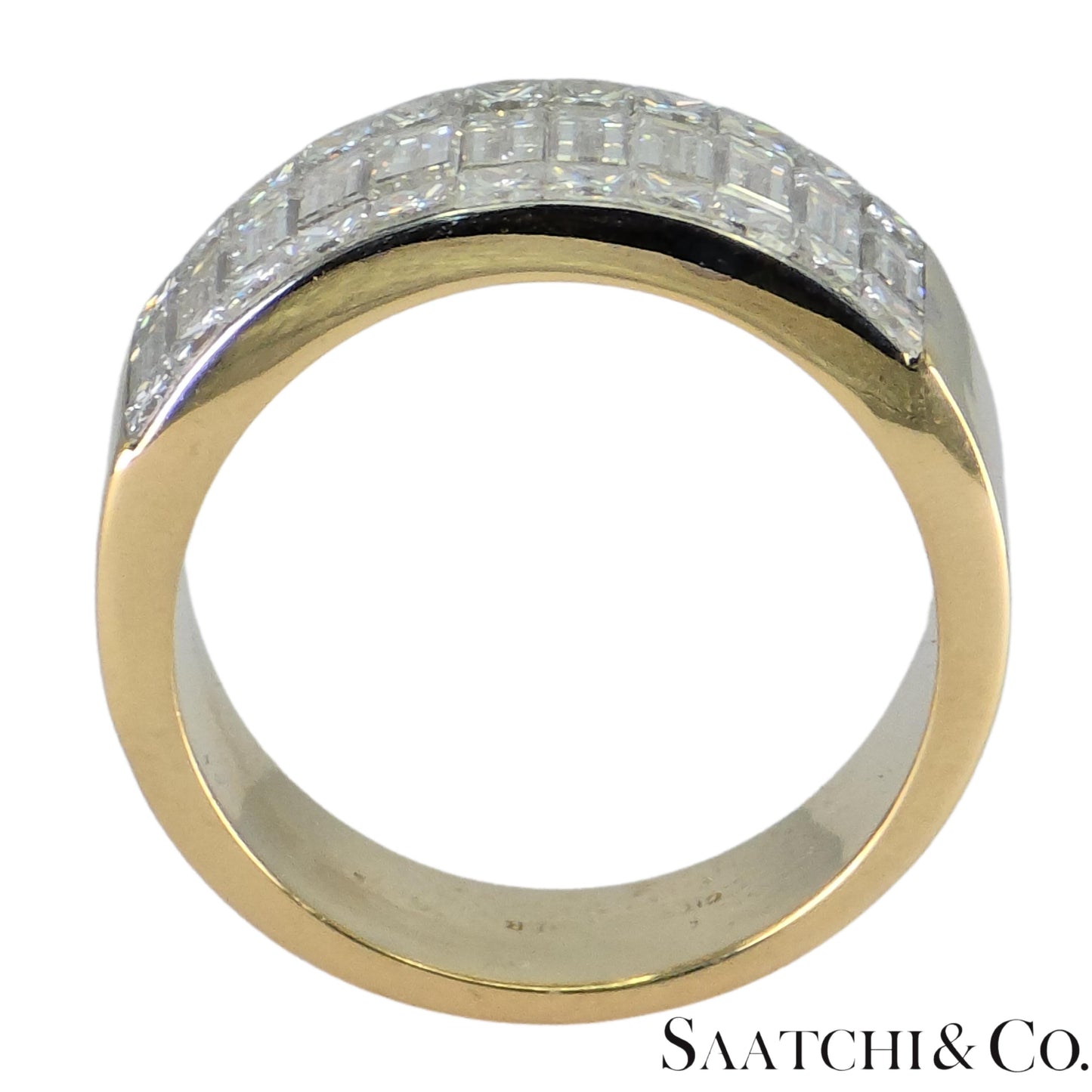 18k (750) Yellow Gold Natural Diamond Ring