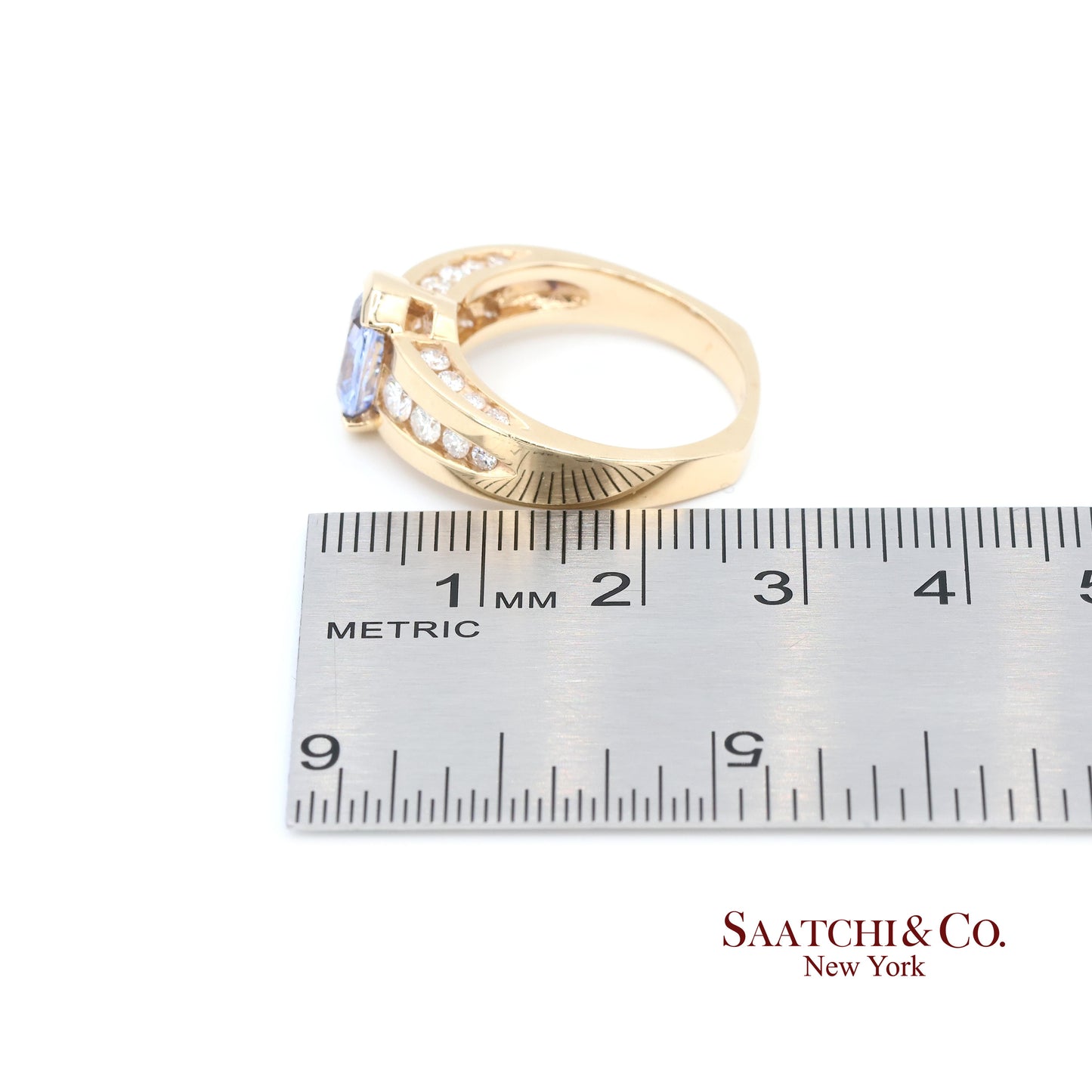 Vintage 14K Yellow Gold Natural Blue Sapphire and Diamond Ring