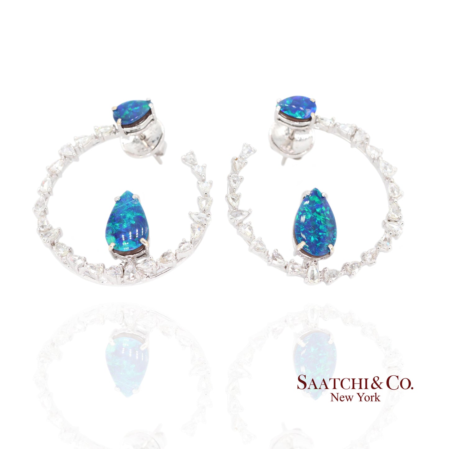 18K (750) White Gold Natural Diamond and Natural Opal Earring