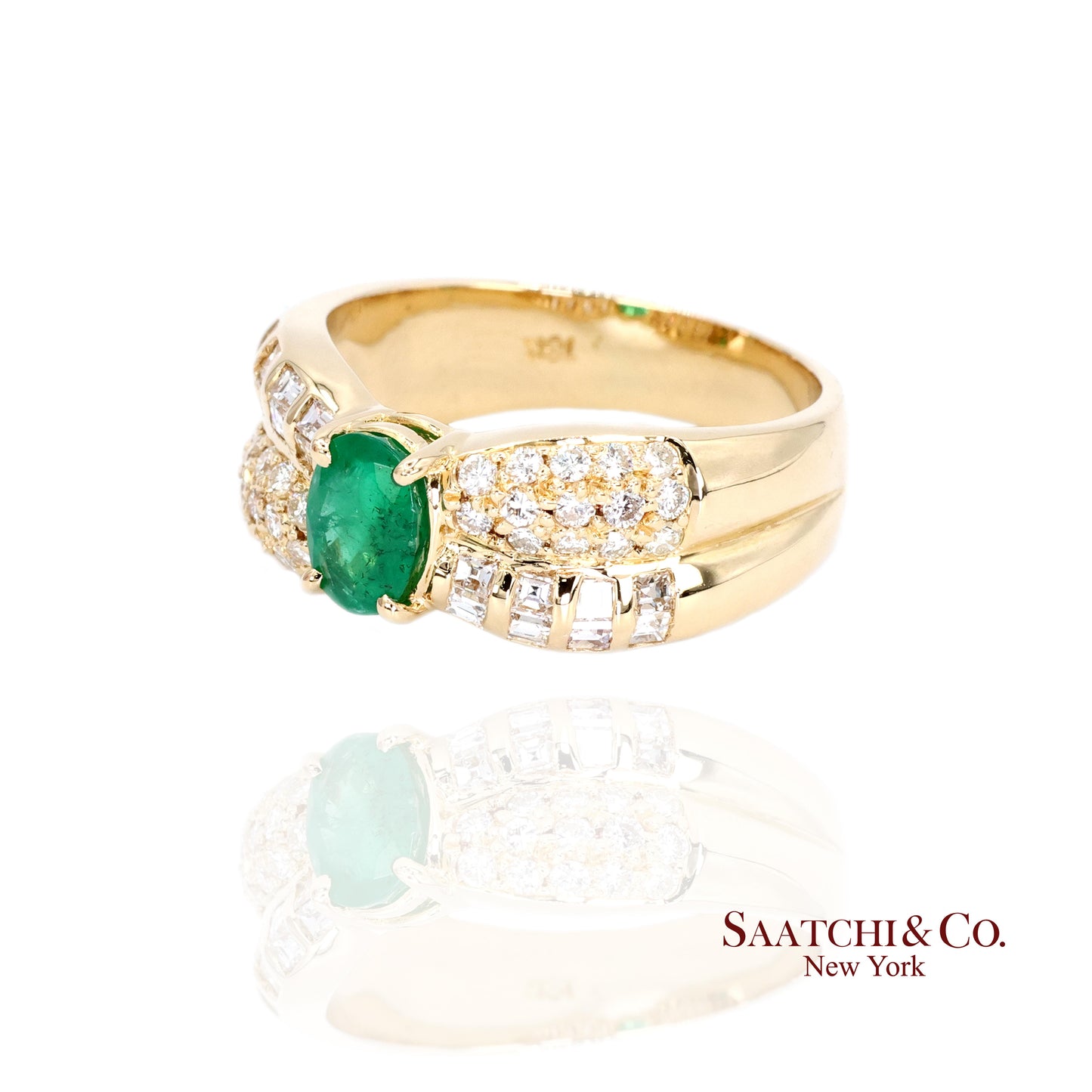18k (750) Yellow Gold Natural Emerald and Diamond Ring