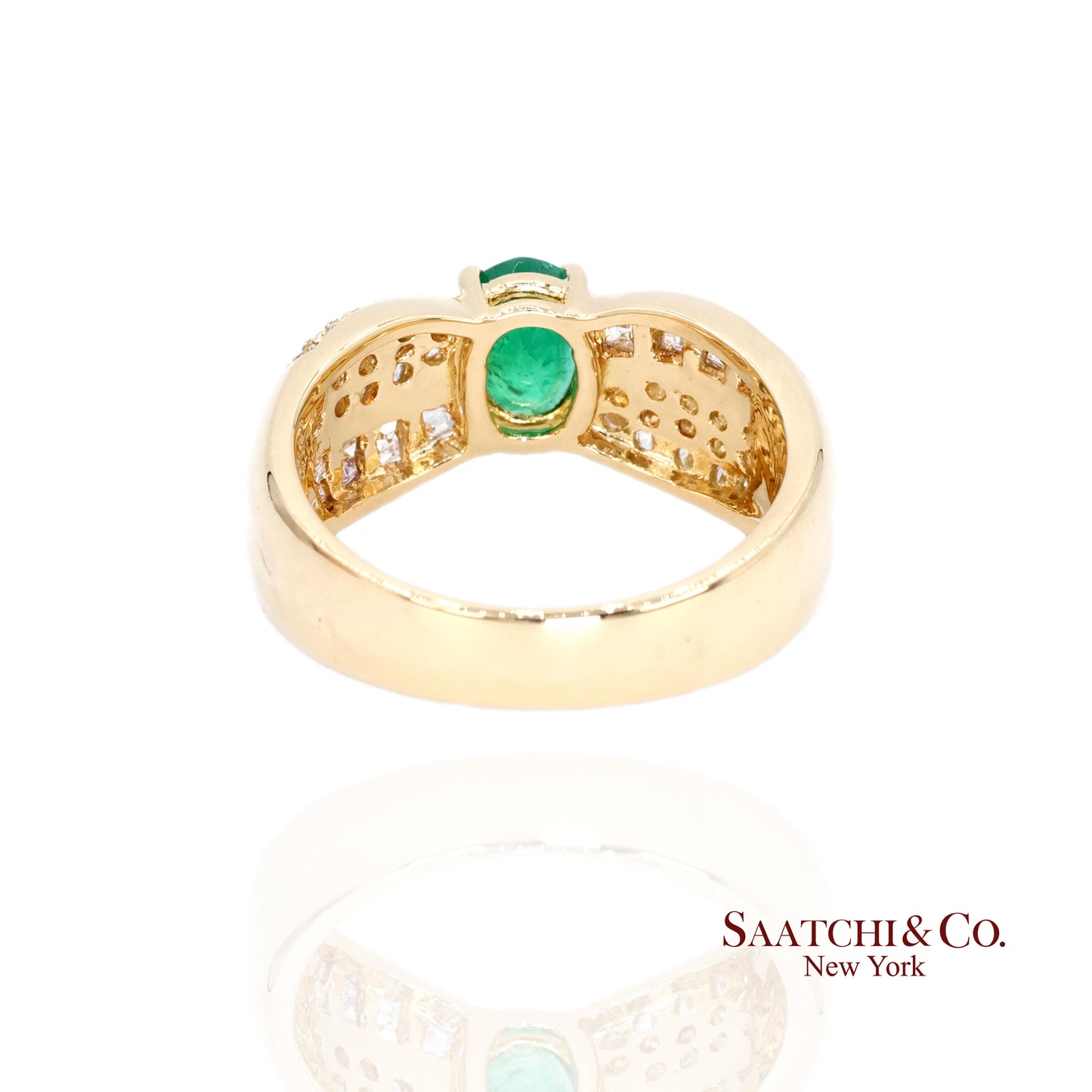 18k (750) Yellow Gold Natural Emerald and Diamond Ring