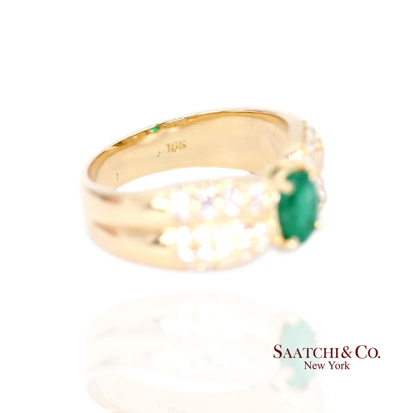 18k (750) Yellow Gold Natural Emerald and Diamond Ring