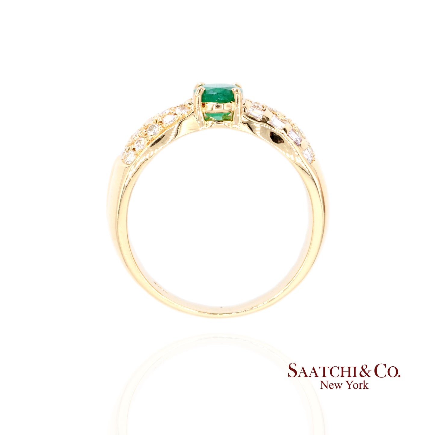 18k (750) Yellow Gold Natural Emerald and Diamond Ring