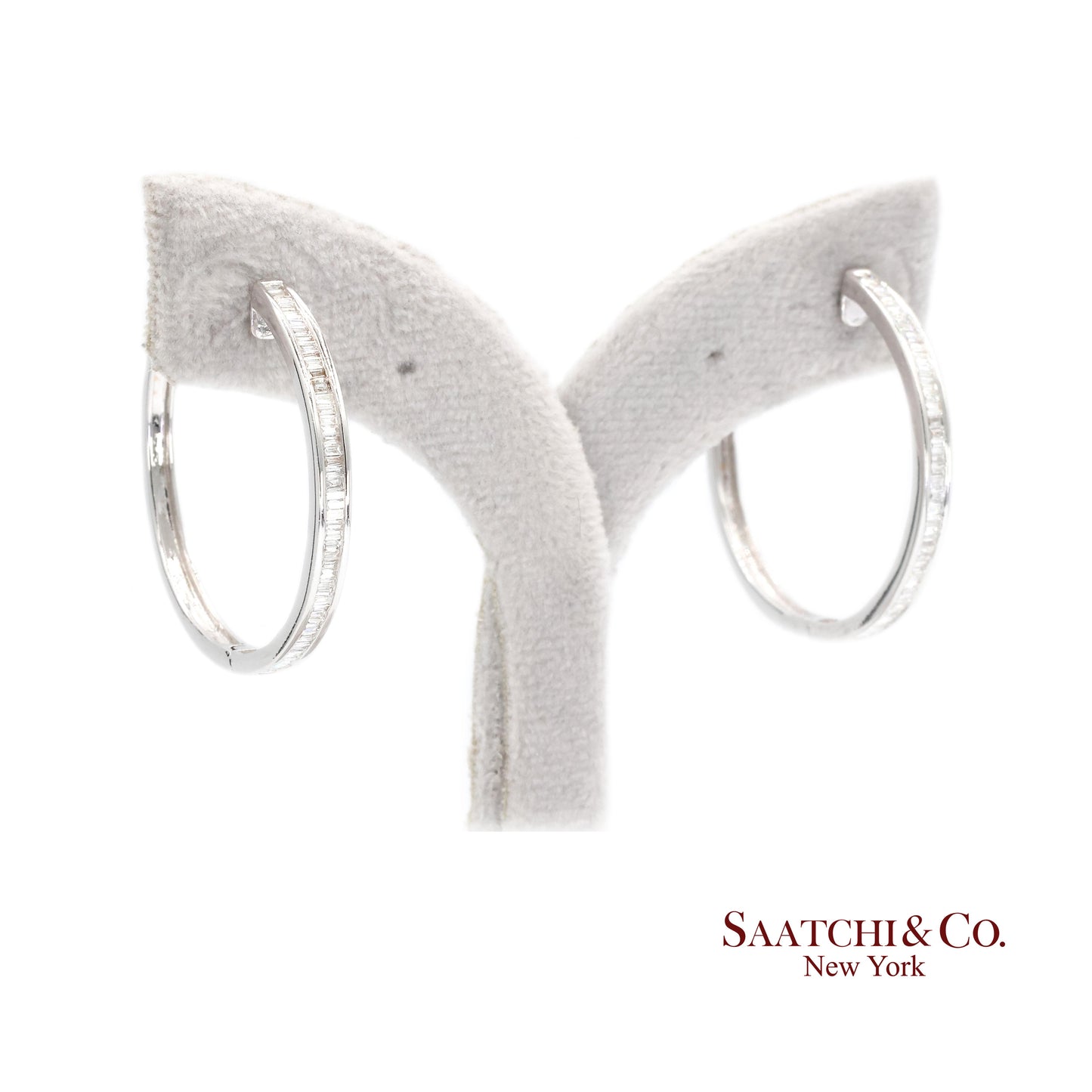18K White Gold Natural Diamond Hoop Earring