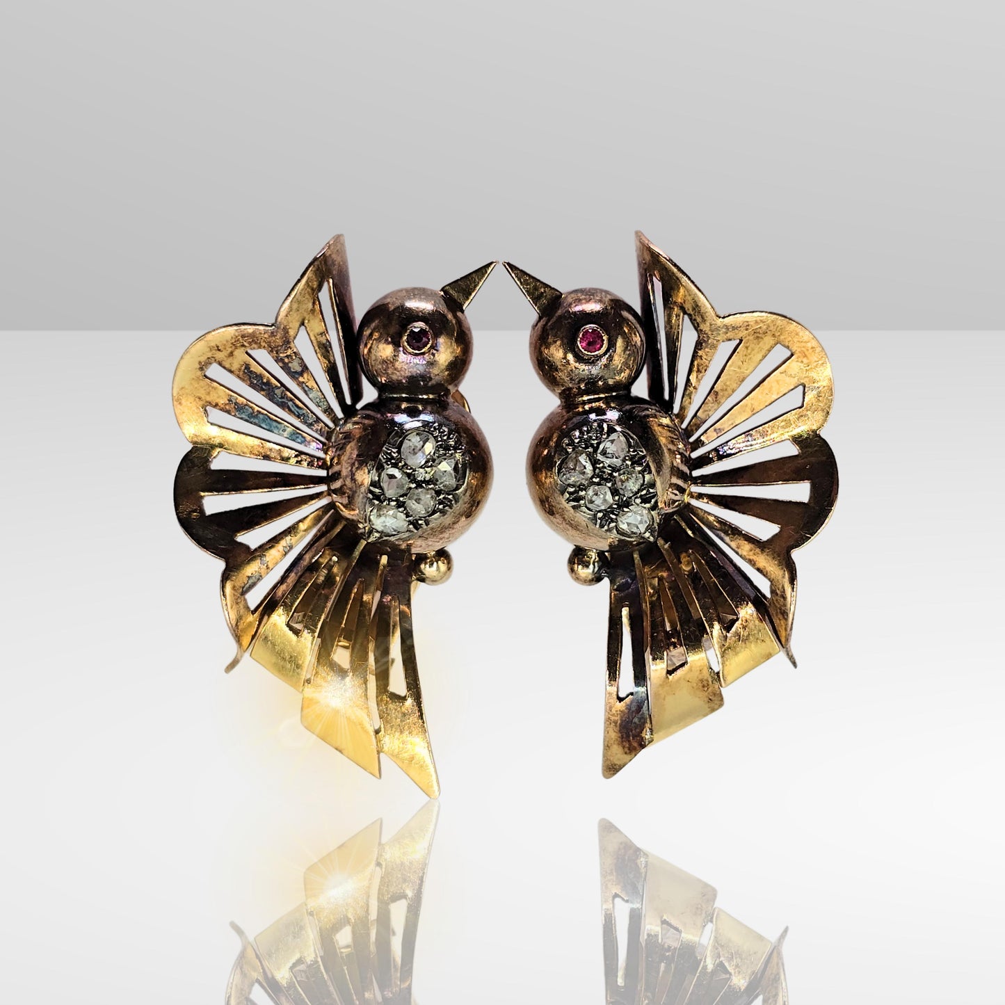 Vintage 18k (750) Yellow Gold Old Cut Natural Diamond Bird Shape Earrings