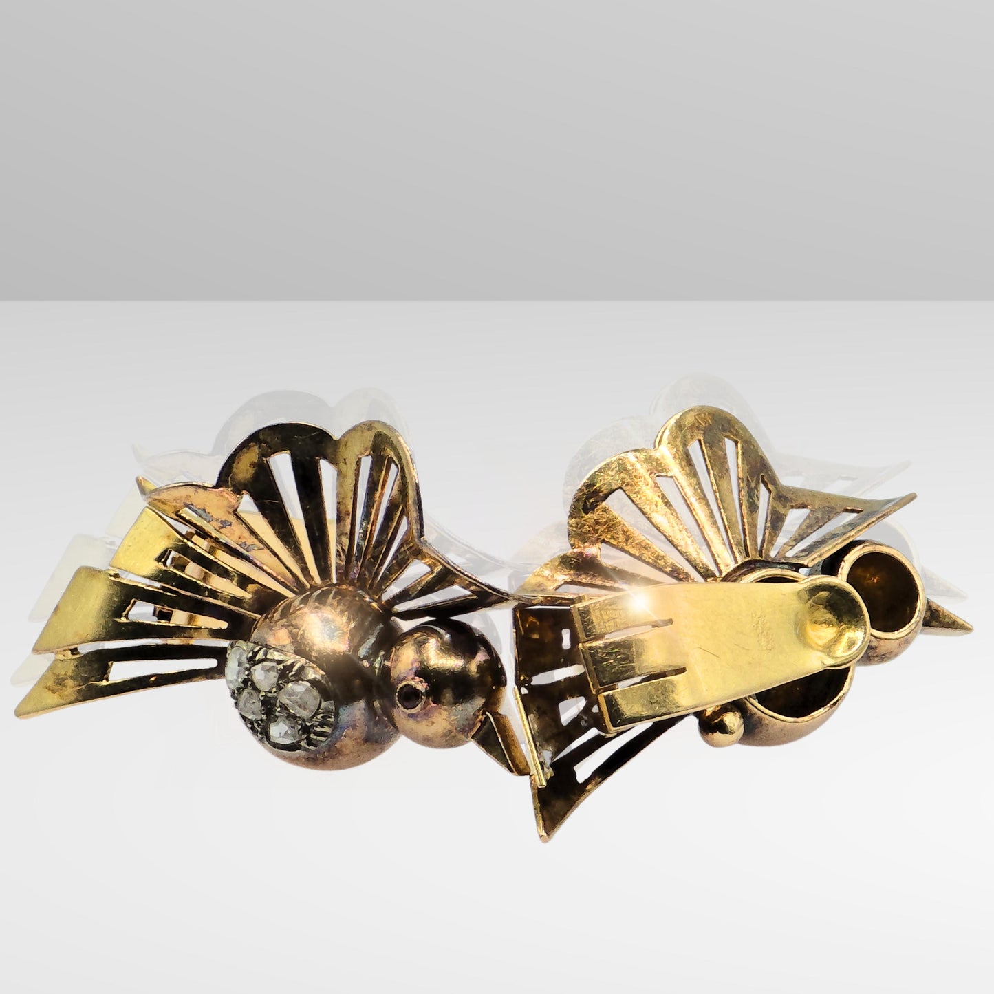 Vintage 18k (750) Yellow Gold Old Cut Natural Diamond Bird Shape Earrings