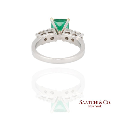 18k (750) White Gold Natural Emerald and Diamond Ring Size 7