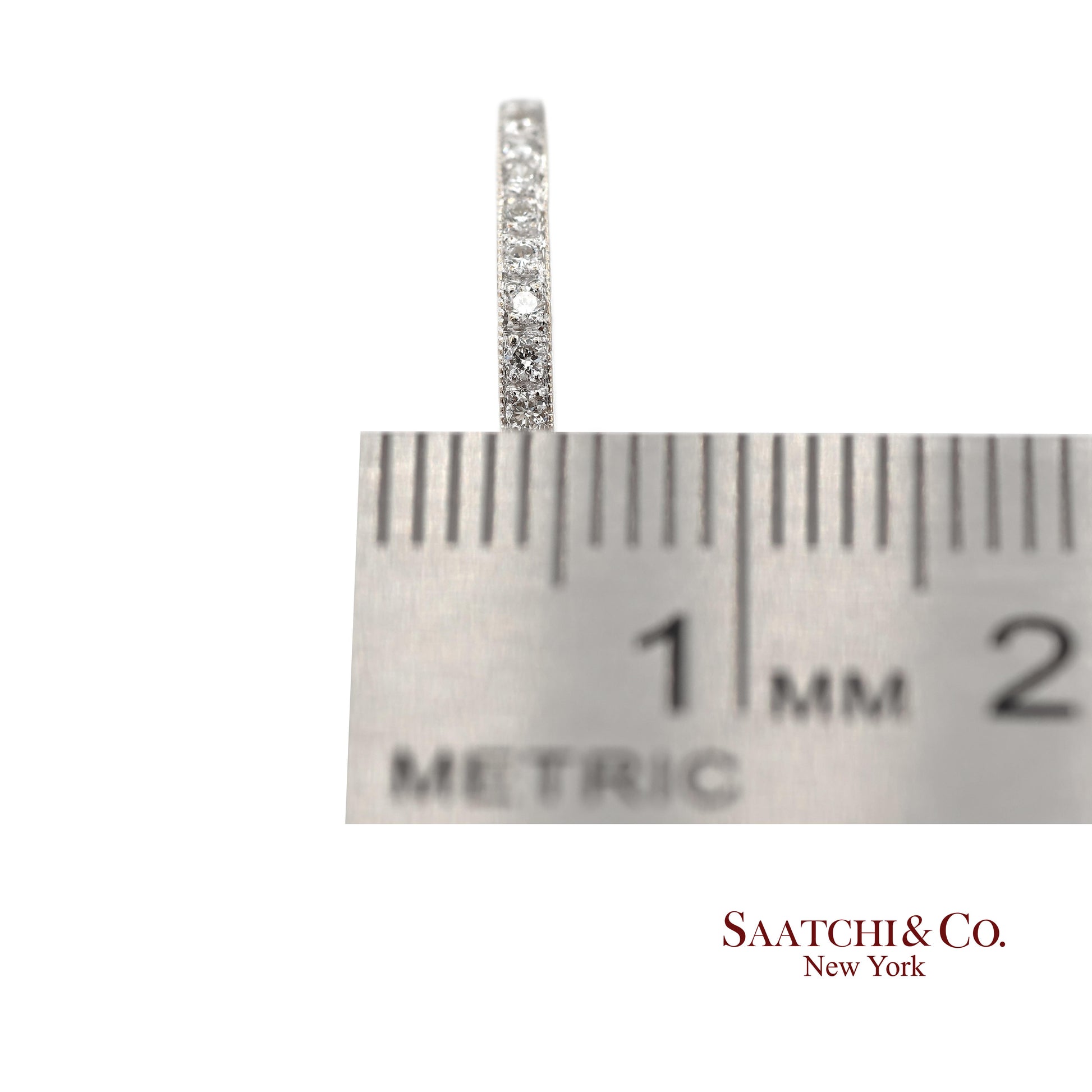 18K (750) White Gold Exquisite Hand Engraving and Milgrain Detailing Band Ring