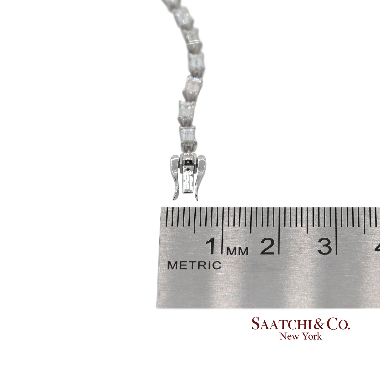 18K(750) White Gold Natural Diamond Emerald Cut Tennis Bracelet