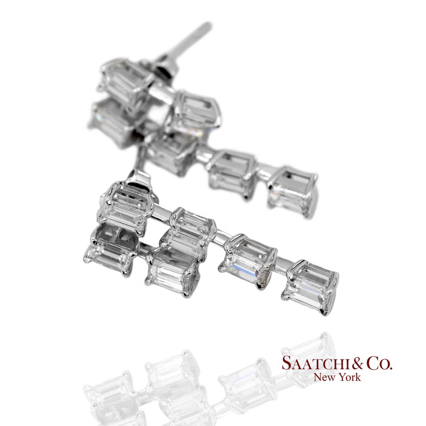 18K(750) White Gold Natural Diamond Emerald Cut Earrings