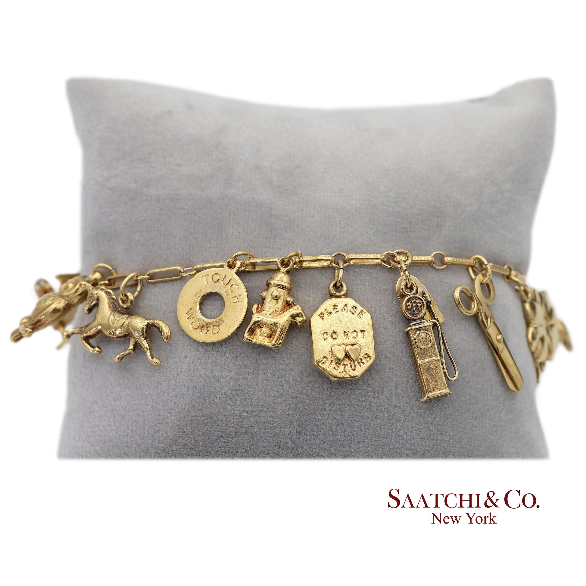 Vintage Estate 10K(417) Yellow Gold Charm Bracelet