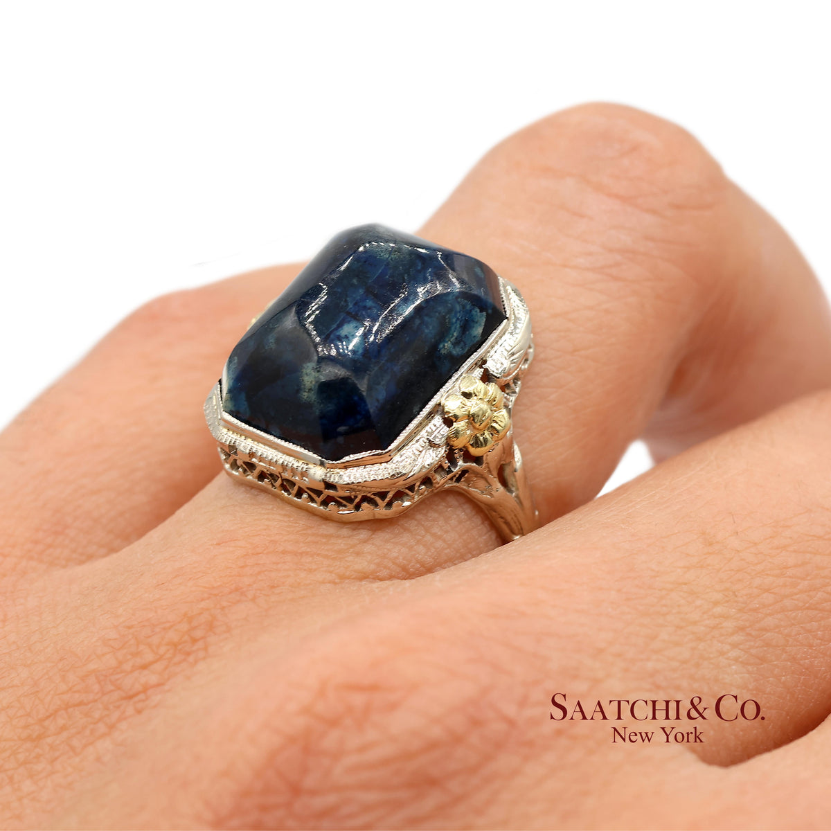 Vintage 14K Two Tone Yellow and White Gold Blue Stone Ornate Floral Motif Ring