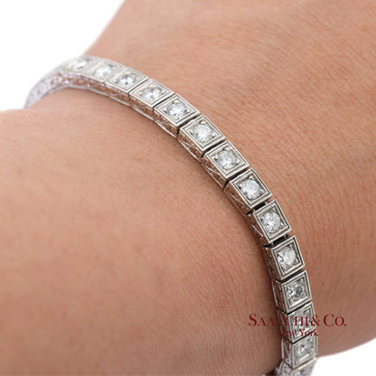 Vintage 18K 750 White Gold Natural Diamond Engraved & Milgrain Tennis Bracelet