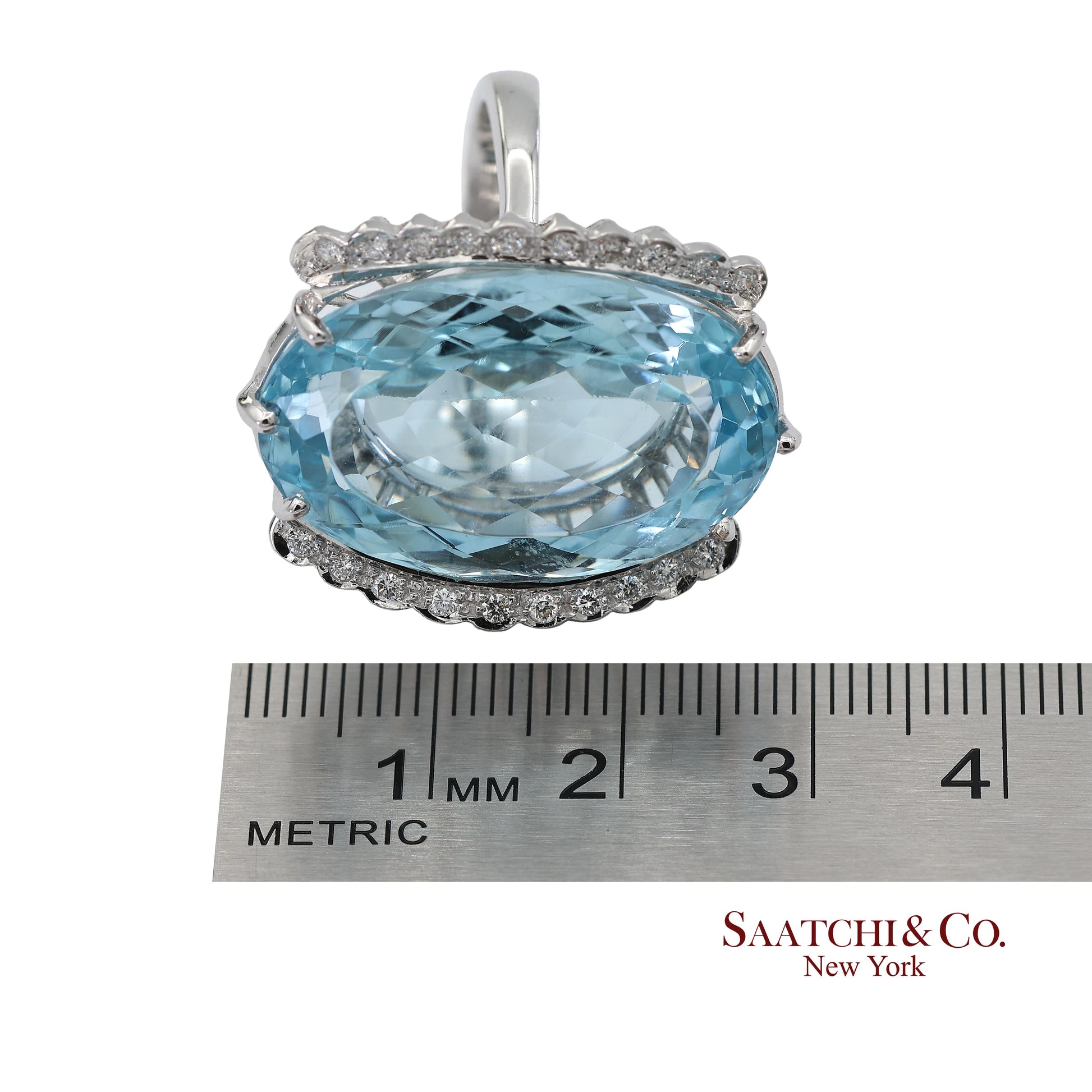 18K(750) Solid Vintage White Gold Natural Diamond and Blue Topaz Ring