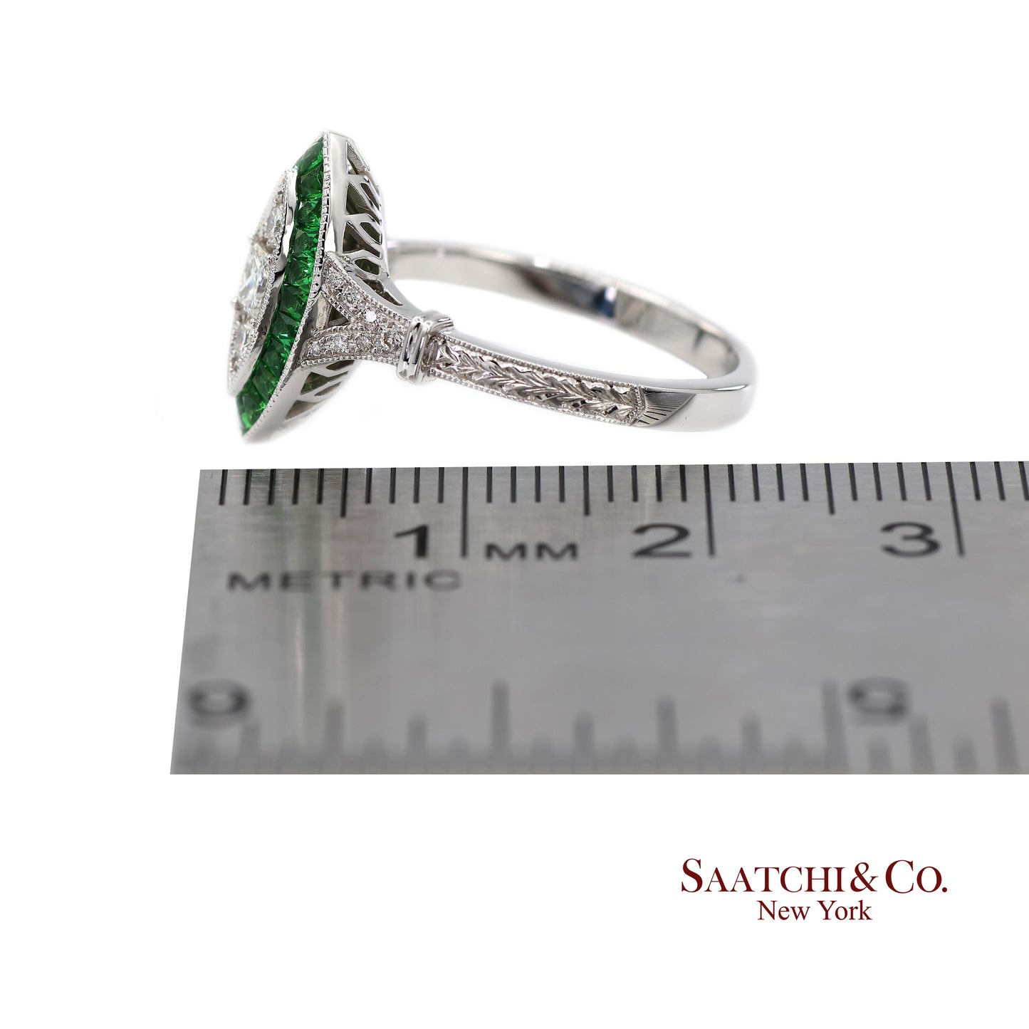 18K (750) White Gold Natural Diamond and Tsavorite Marquise Milgrain Ring