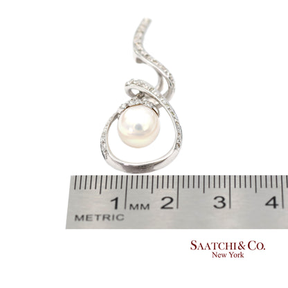 18K (750) White Gold Natural Diamond and White Pearl Pendant Necklace