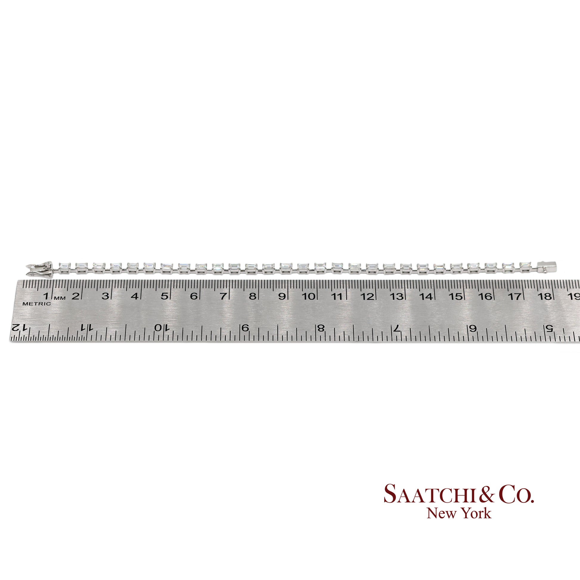 18K(750) White Gold Natural Diamond Emerald Cut Tennis Bracelet