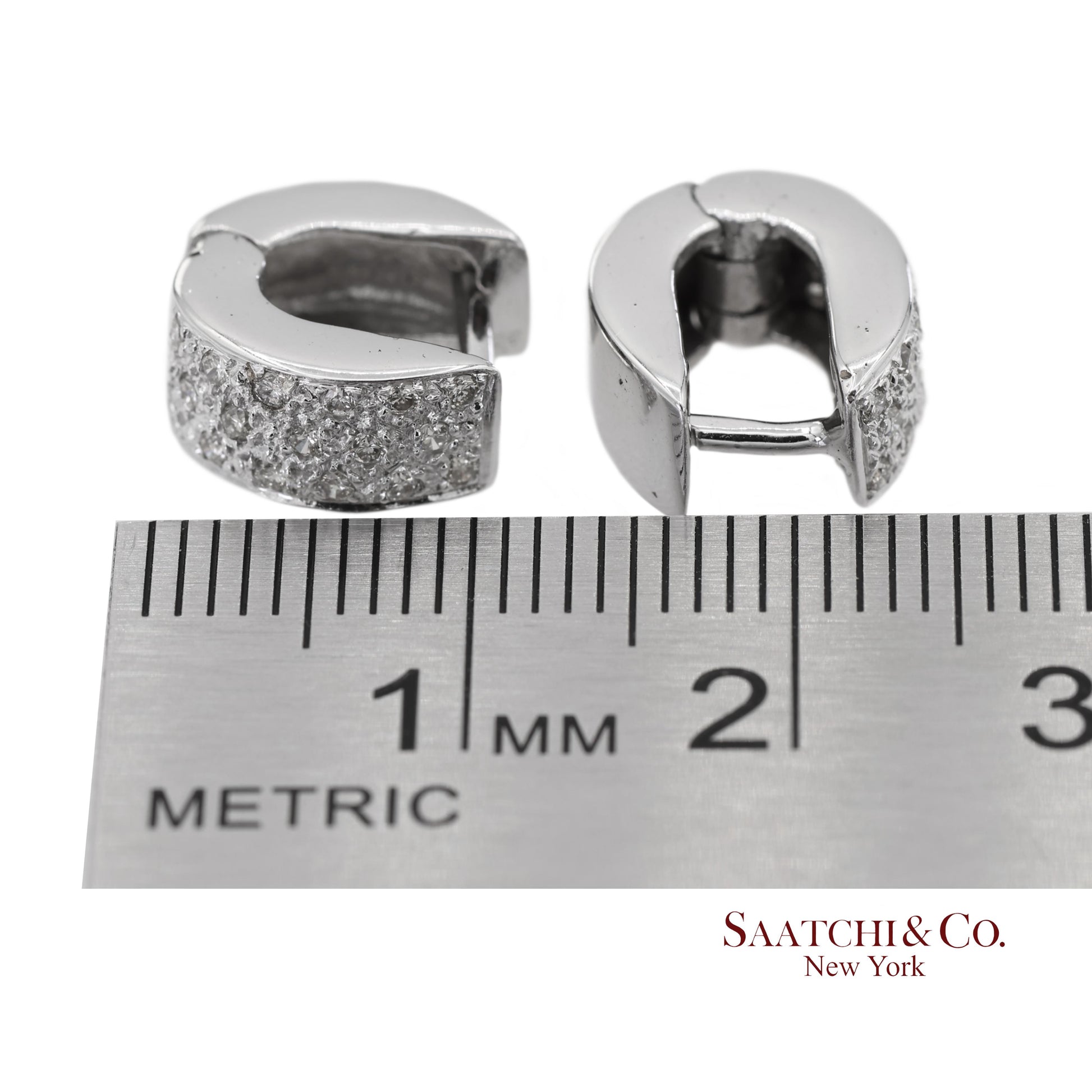 18K 750 Solid White Gold Natural Diamond Huggie Hoop Earrings