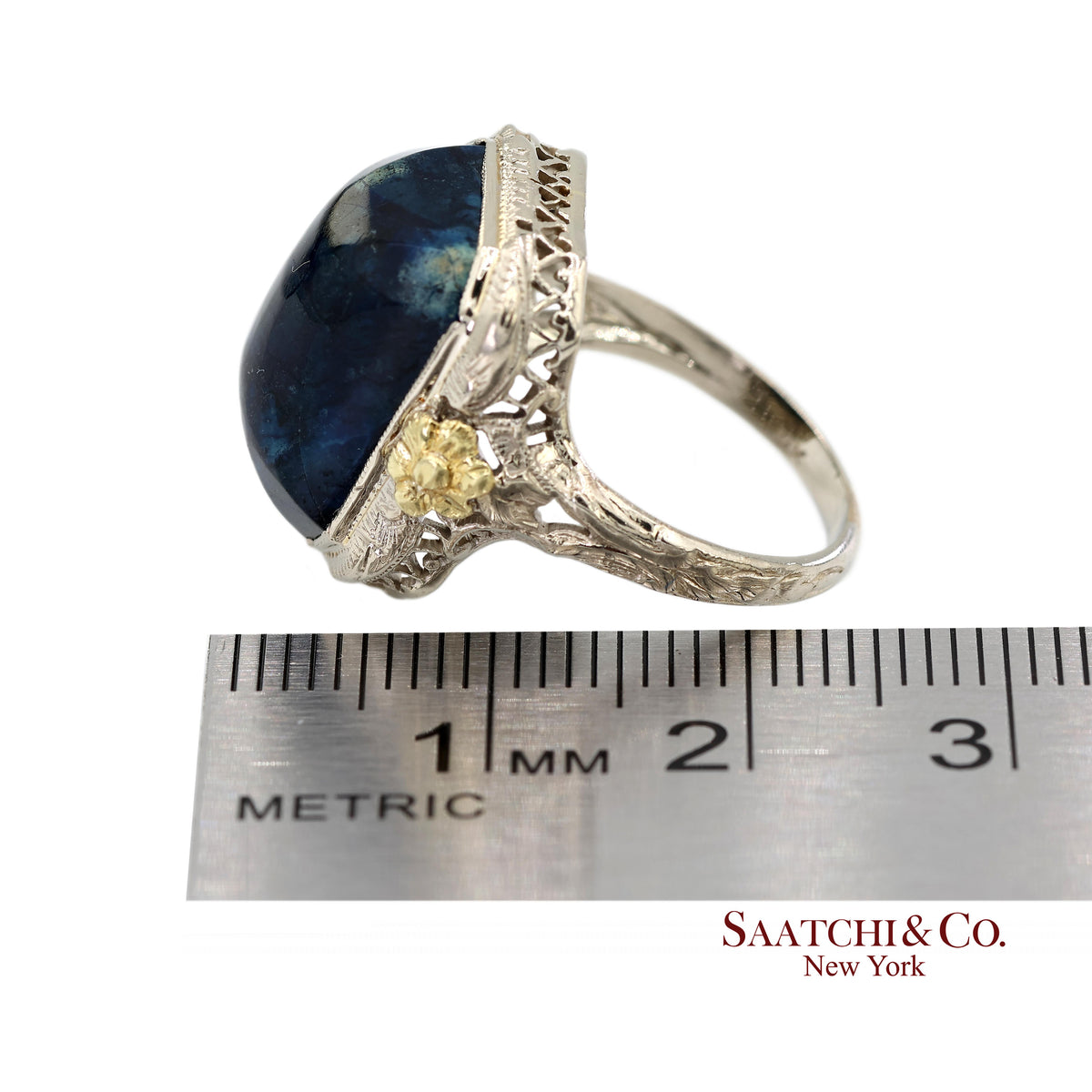 Vintage 14K Two Tone Yellow and White Gold Blue Stone Ornate Floral Motif Ring