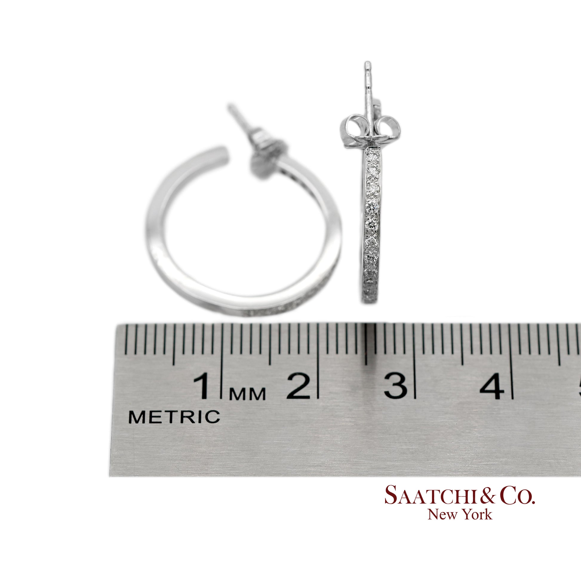 18K(750) Solid White Gold Natural Diamond Hoop Earrings