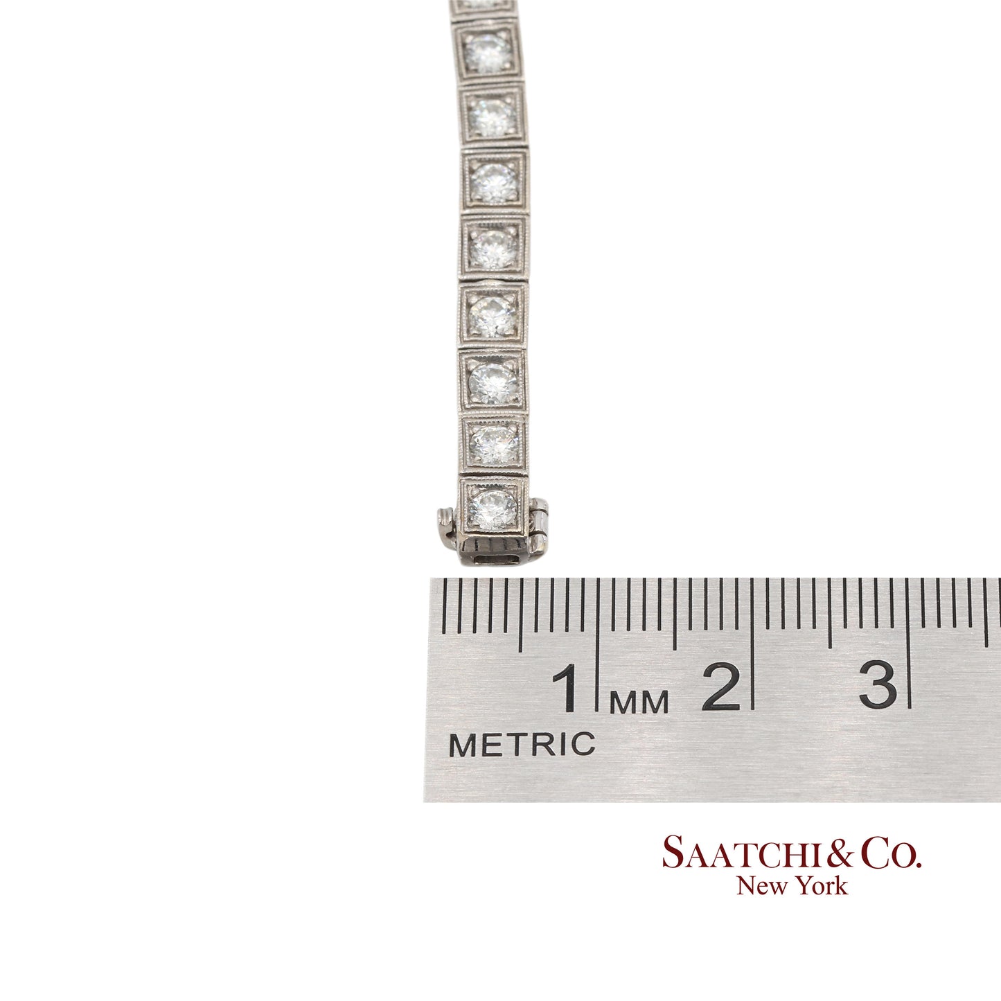 Vintage 18K 750 White Gold Natural Diamond Engraved & Milgrain Tennis Bracelet