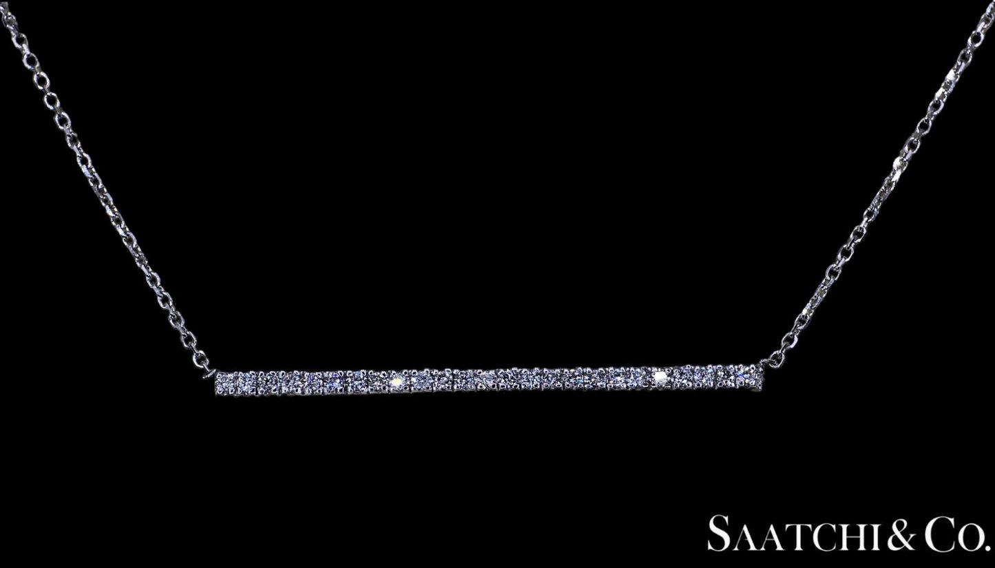 14K (585) White Gold - Natural VVS Diamond: Stunning Pendant With Chain