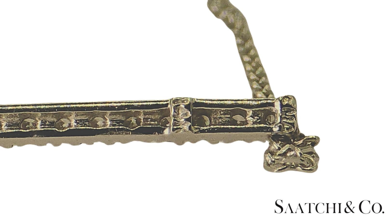 14K (585) White Gold - Natural VVS Diamond: Stunning Pendant With Chain