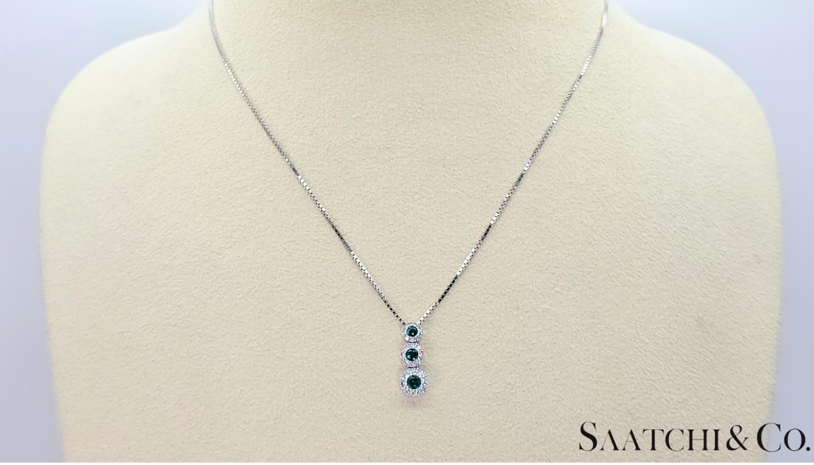 14K (585) White Gold Natural Diamond & Emerald Pendant With Chain
