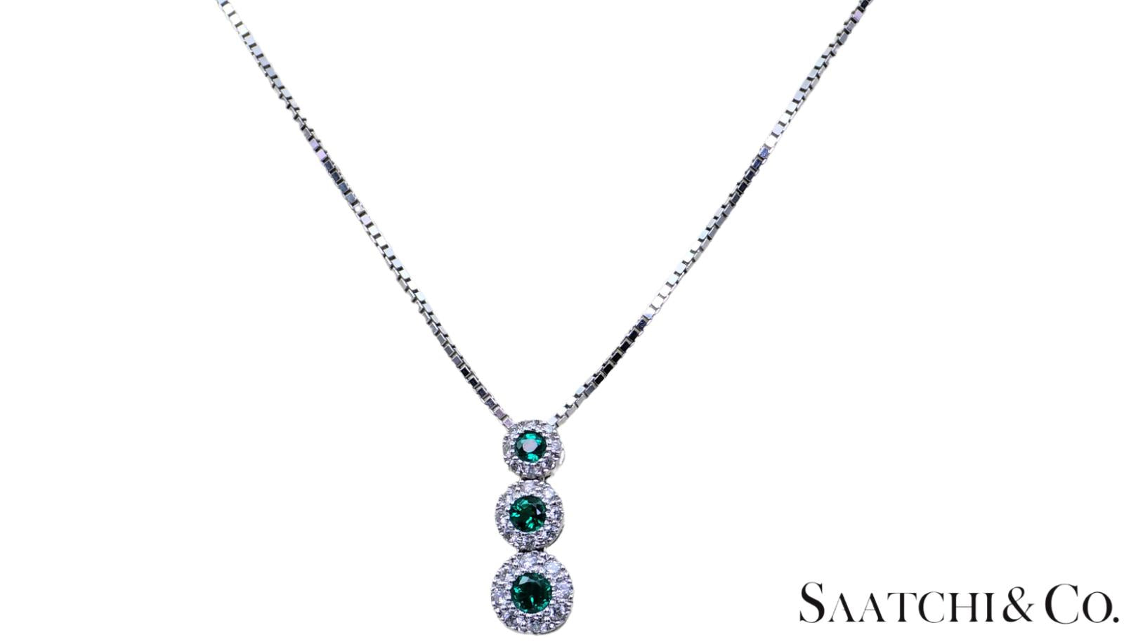14K (585) White Gold Natural Diamond & Emerald Pendant With Chain