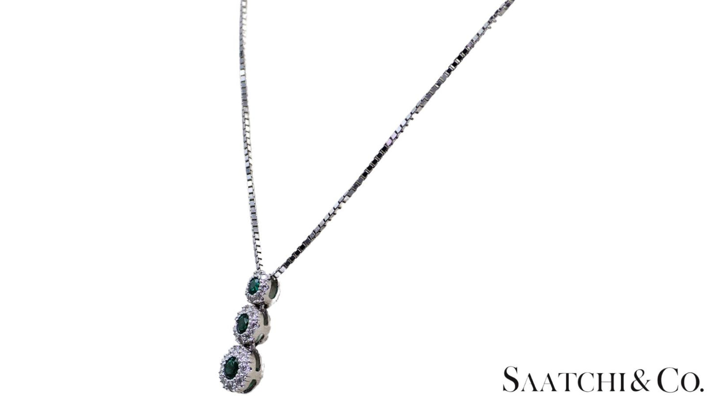 14K (585) White Gold Natural Diamond & Emerald Pendant With Chain