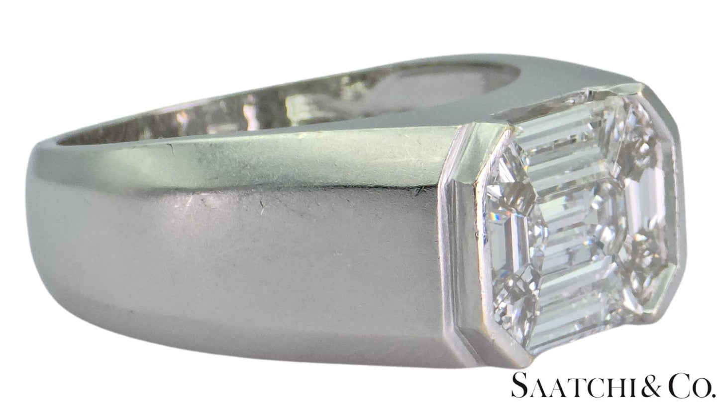 18K(750) White Gold -  LAB Created Diamond Illusion Setting Emerald Shape: Ring