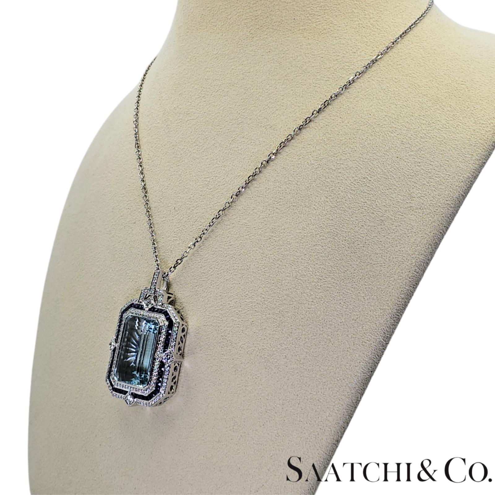 18K (750) White Gold - Natural : Aquamarine Stone, Diamond And Sapphire Pendant
