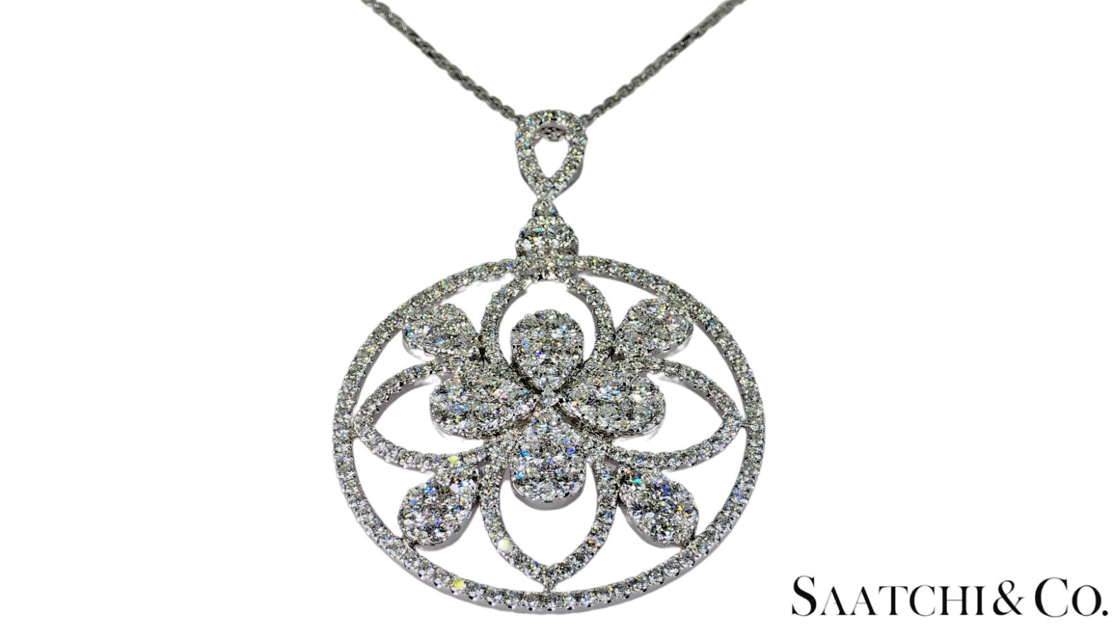 18K (750) White Gold Natural Brilliant Cut VVS Diamond: Pendant With Chain