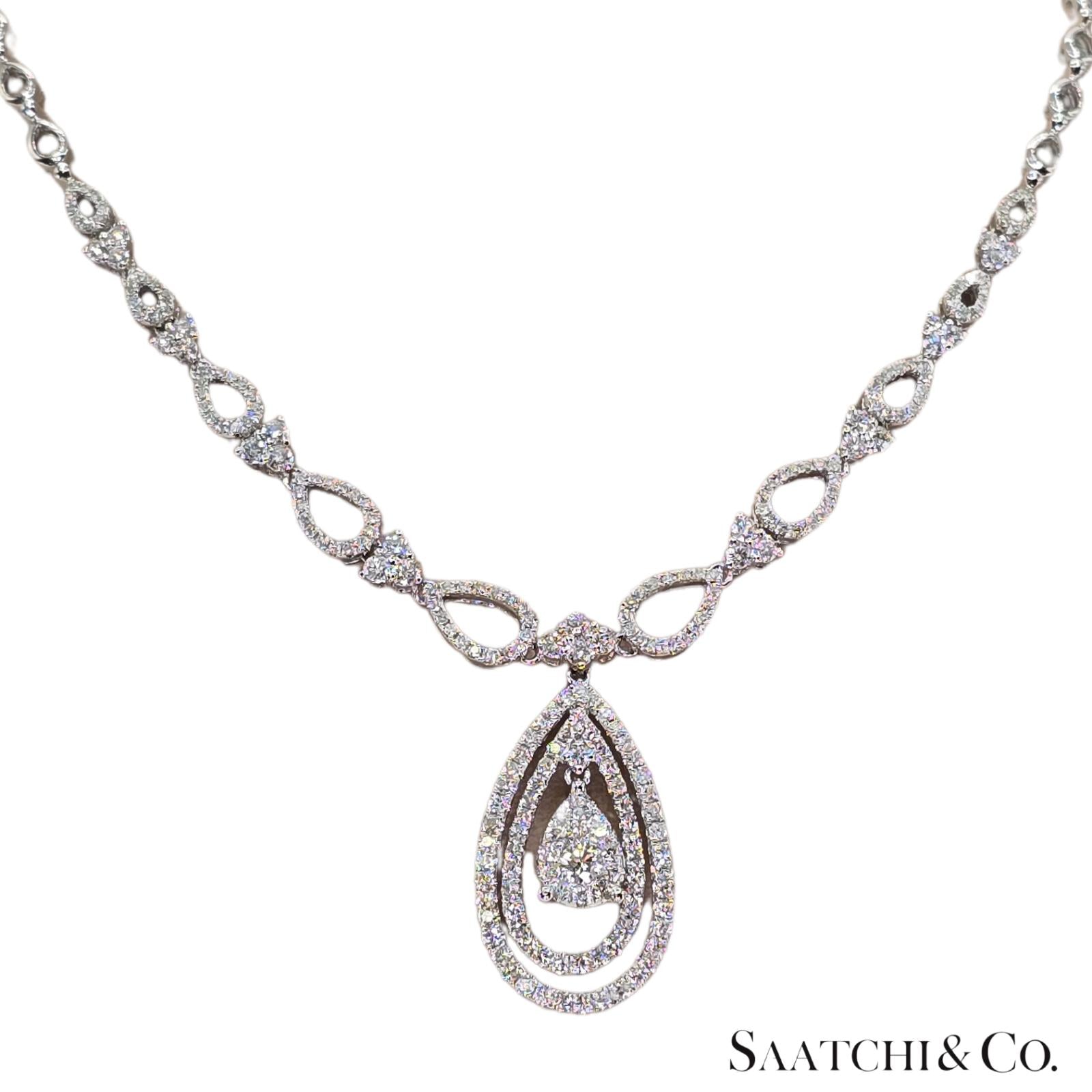 18K (750) White Gold and Natural Diamond Drop Pearl Shape Necklace
