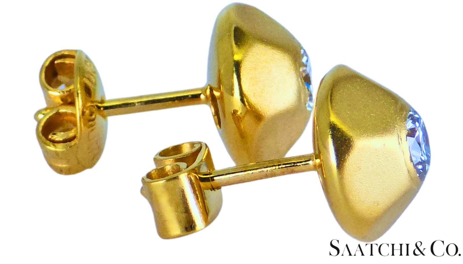 18K (750) Yellow Gold - Natural Round VVS-VS Diamond: Womens Earrings