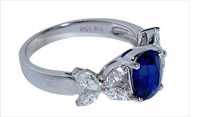 18 K White Gold Diamond - GIA Certified Blue Sapphire Ring