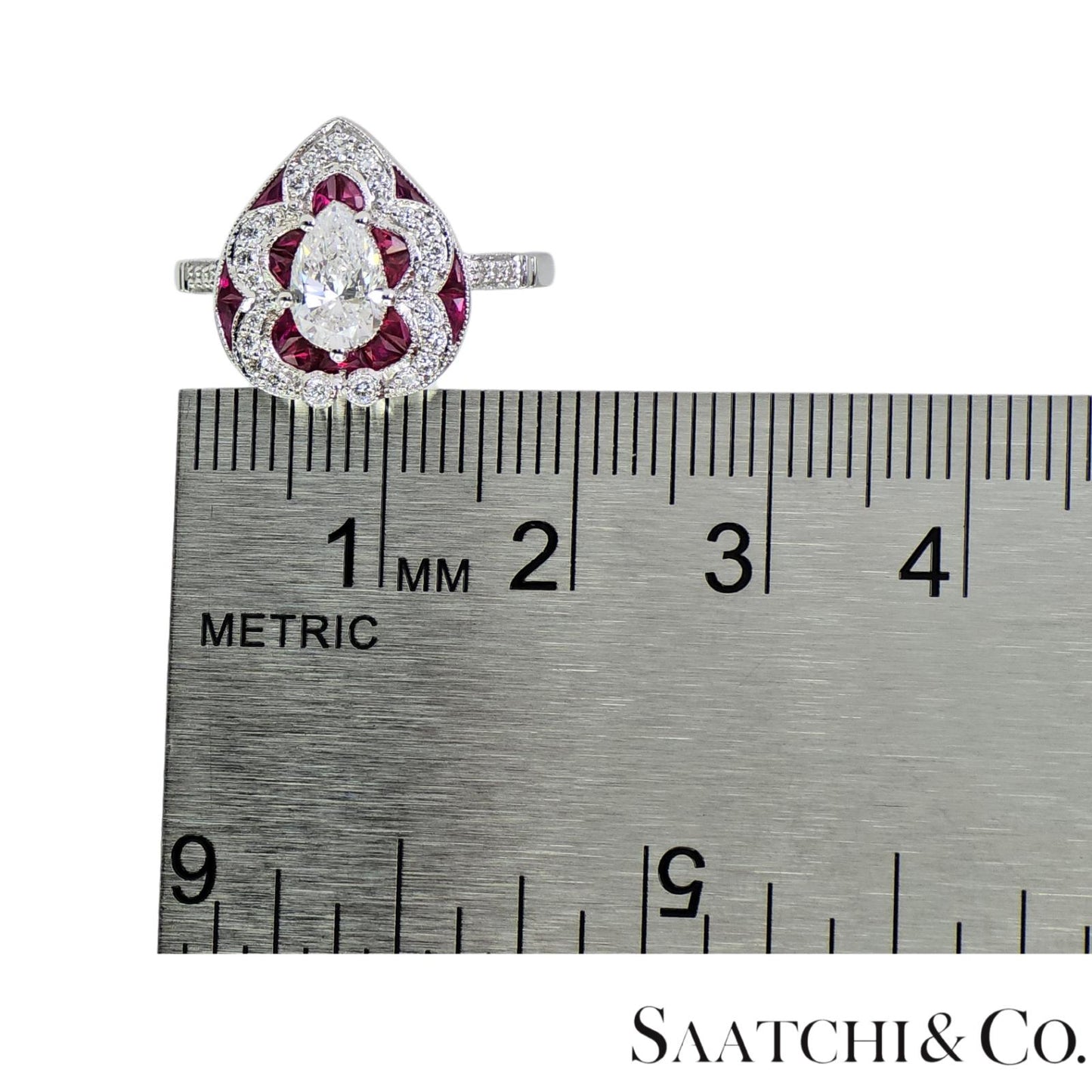 18k (750) White Gold - Pear Shape Ring: Natural Diamond and Ruby