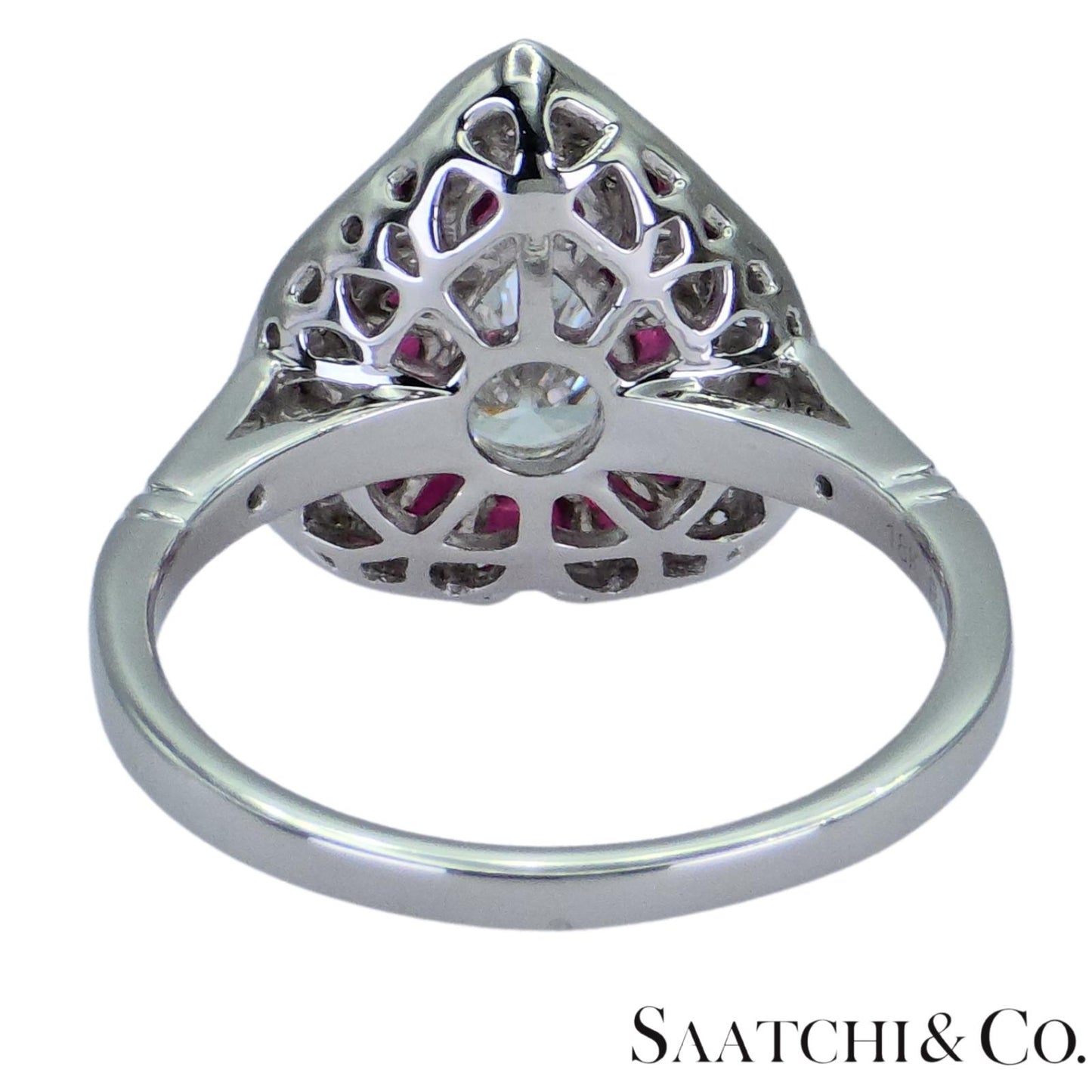 18k (750) White Gold - Pear Shape Ring: Natural Diamond and Ruby