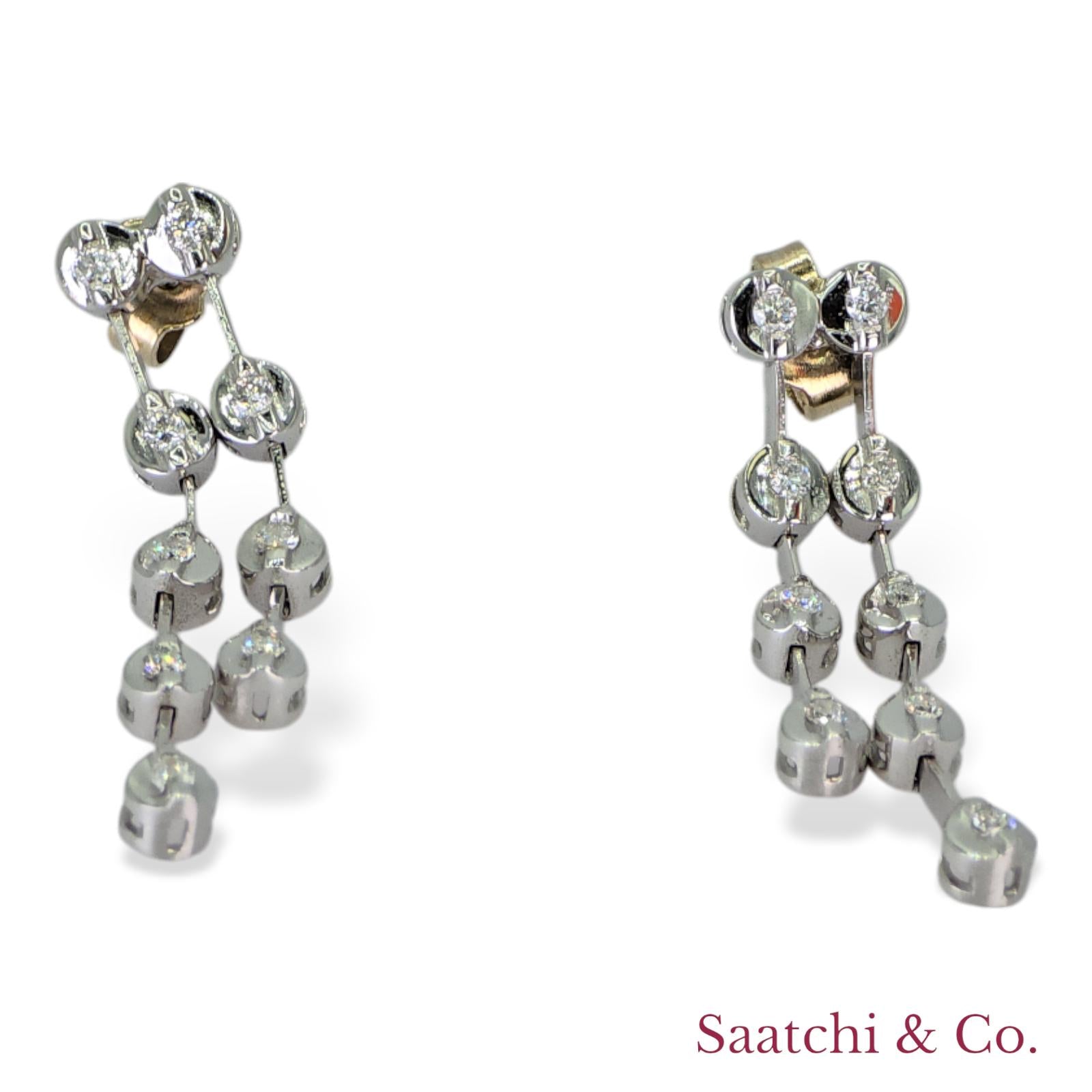 18k (750) White Gold Natural Diamond Chain Earrings