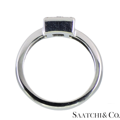 18k (750) White Gold Natural Oval Sapphire And Natural Diamond Ring